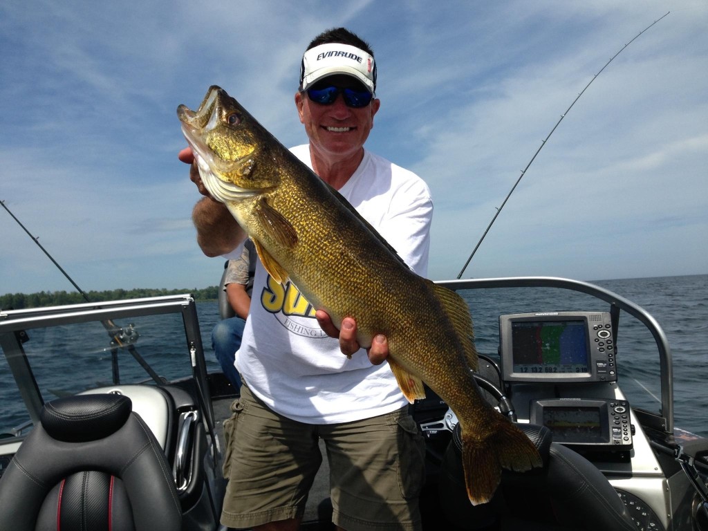 Ranger/Evinrude Pro Eric Olson with a nice Green Bay walleye caught during practice!