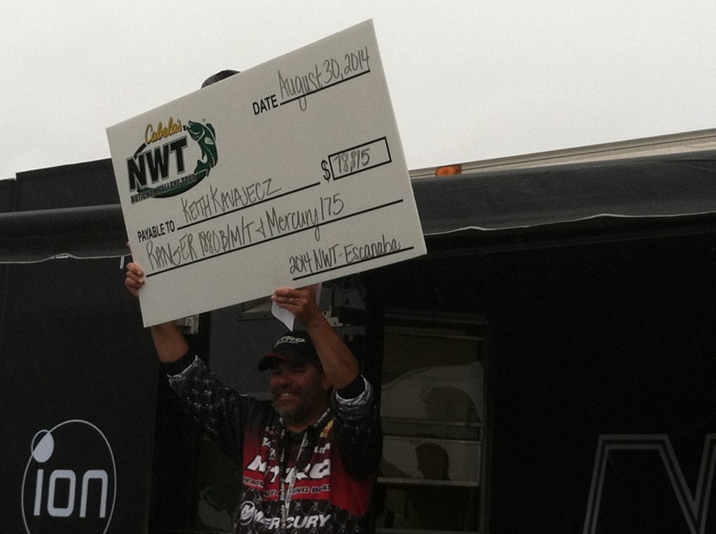 Pro winner Keith with nice check!