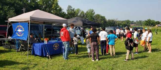 Group class scene at the 2025 Fish-O-Rama
